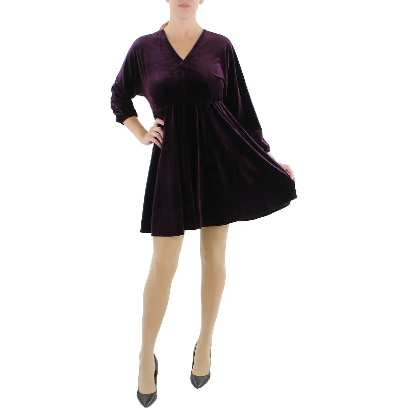 London Times Womens Petites Velvet Mini Cocktail and Party Dress