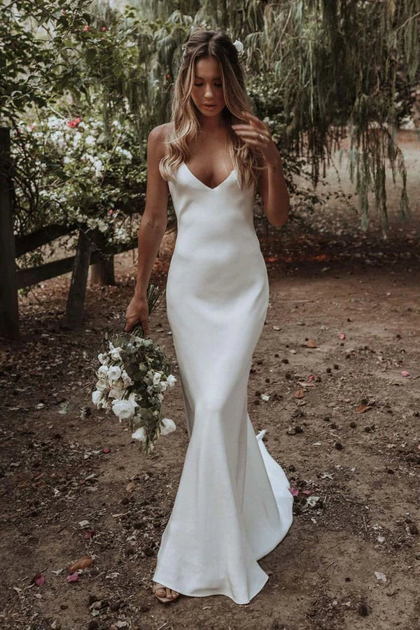 Spaghetti Straps Mermaid Beach Wedding Dress Summer Long Bridal Dress OK1419